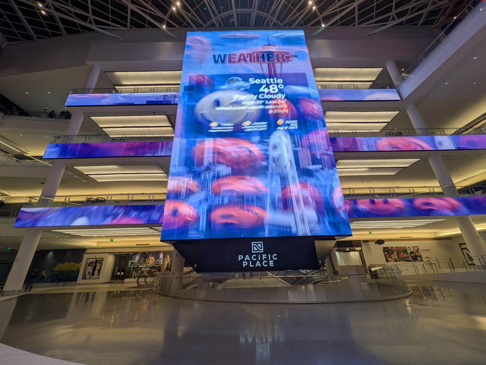 Pacific Place atrium, LED display tower